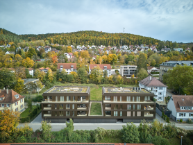 Luftansicht der Borgmann Wohnanlage in Nagold mit zwei modernen Wohngebäuden in naturnaher Umgebung geplant und umgesetzt von arc+